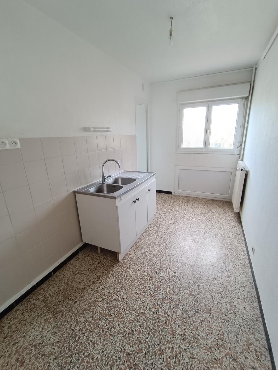 
																			3 pièces – 
																		2ème étage – 66m² - 220 000 € - Photo #2