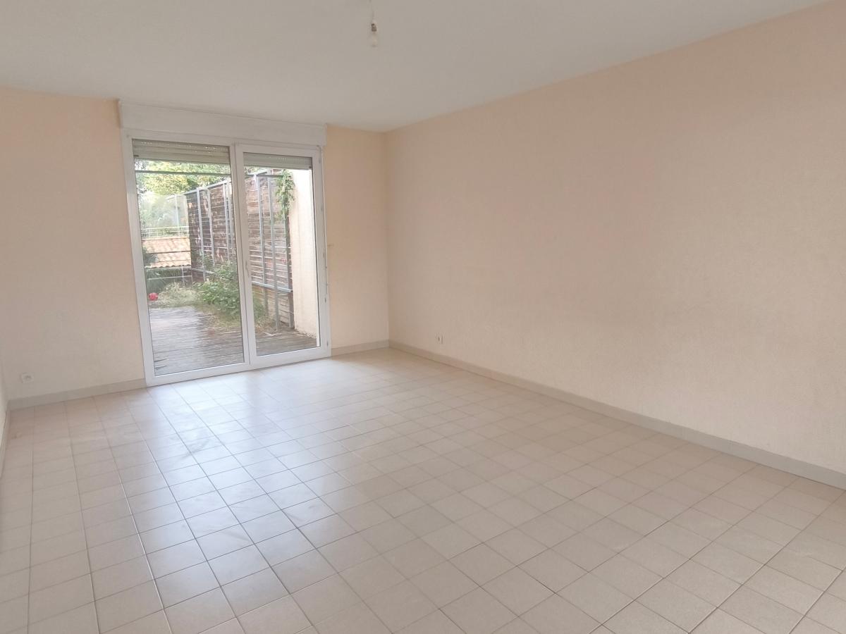 
																																							4 pièces - 
																																						RDC - 0m² - 165 000 € - Photo #1