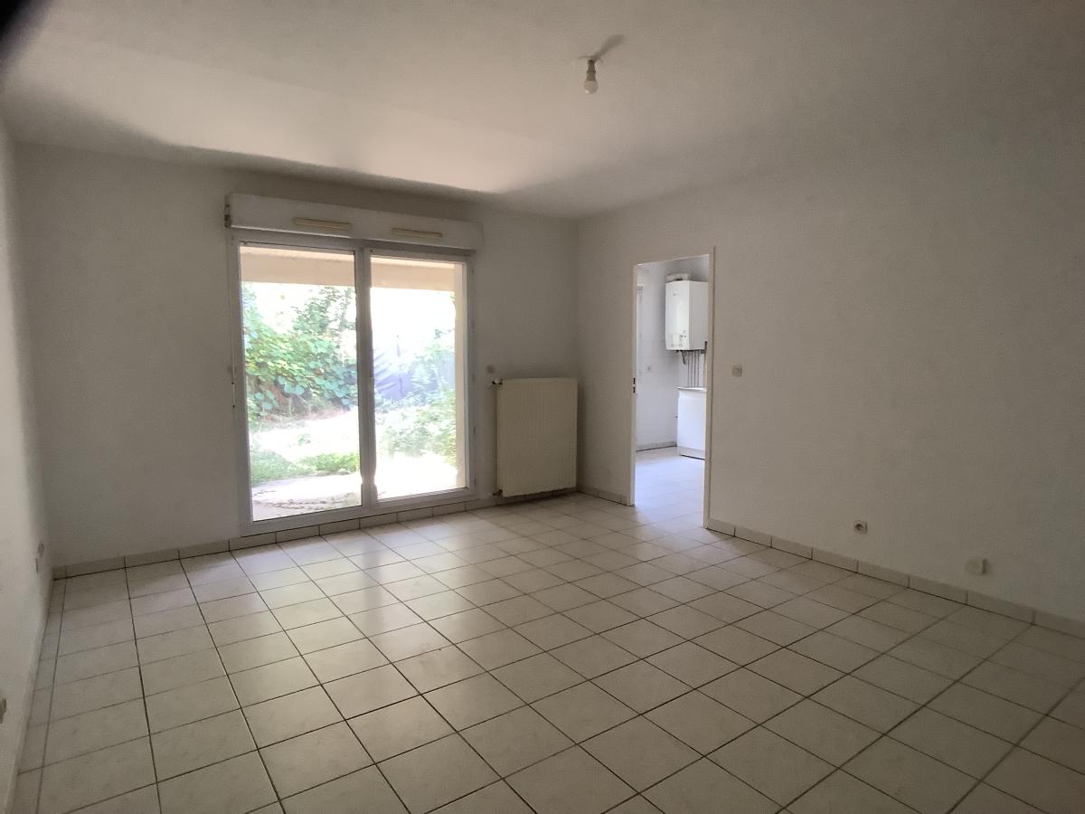 
																																							5 pièces – 
																																						RDC – 92m² - 218 640 € - Photo #2