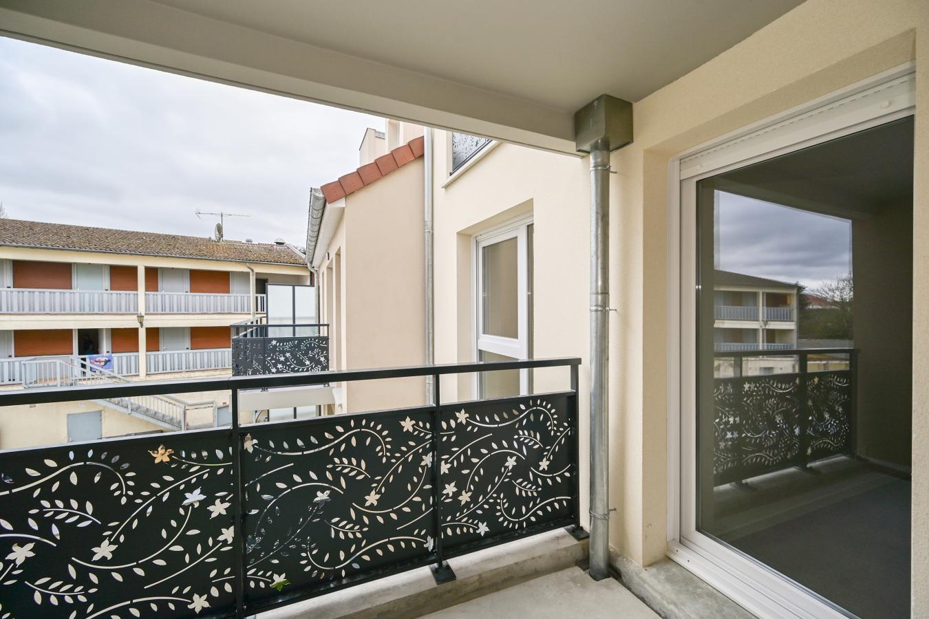 
																																							2 pièces - 
																																						1er étage - 46m² - 758,54 € - Photo #5