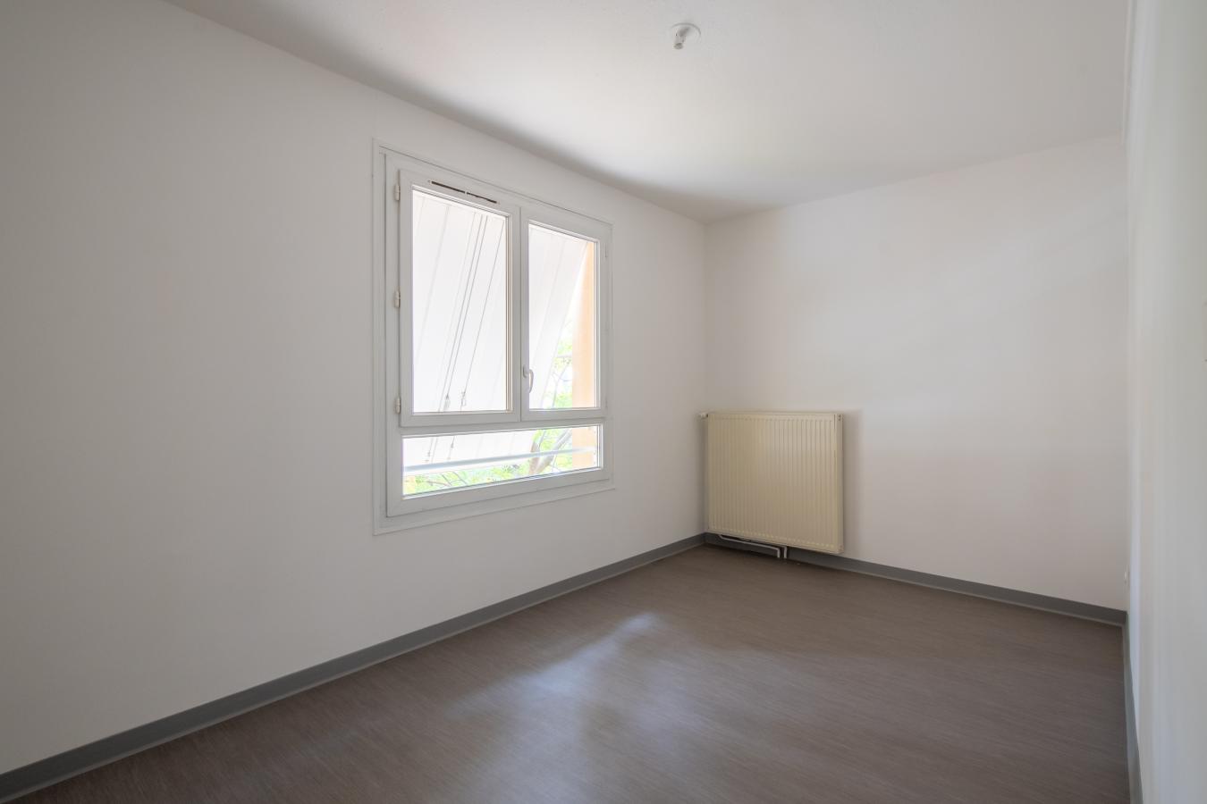 
																			4 pièces – 
																		1er étage – 86m² - 205 000 € - Photo #3