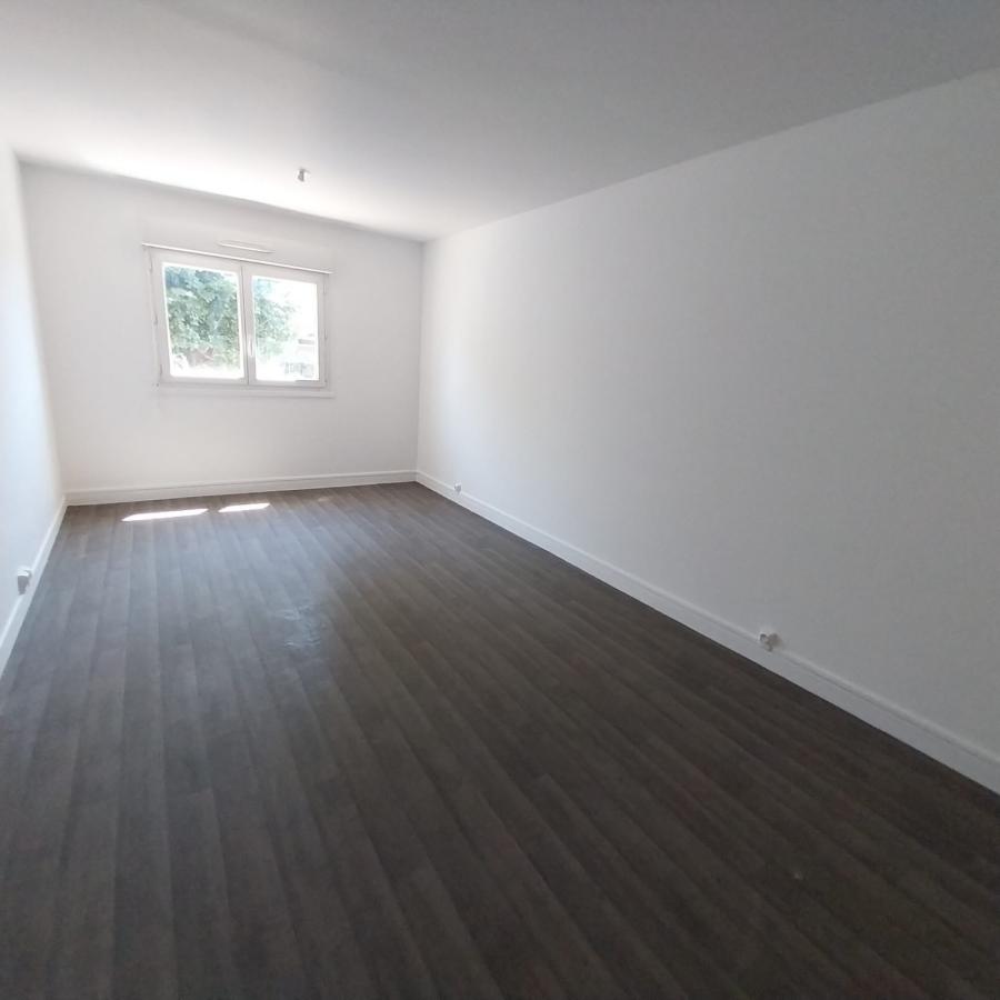 
																			2 pièces - 
																		RDC - 50m² - 202 000 € - Photo #4