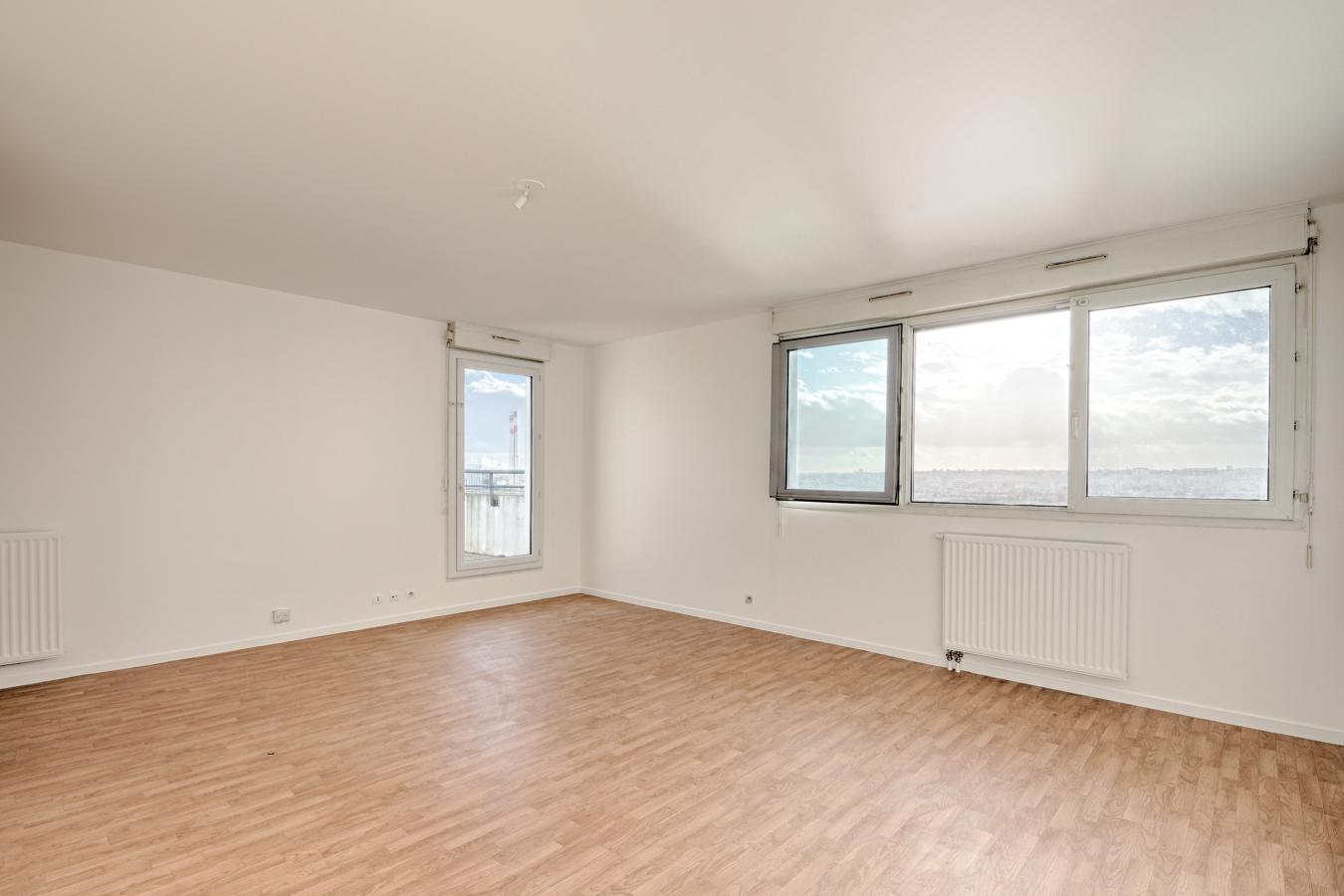 
																																							5 pièces - 
																																						2ème étage - 104m² - 2 043,86 € - Photo #3