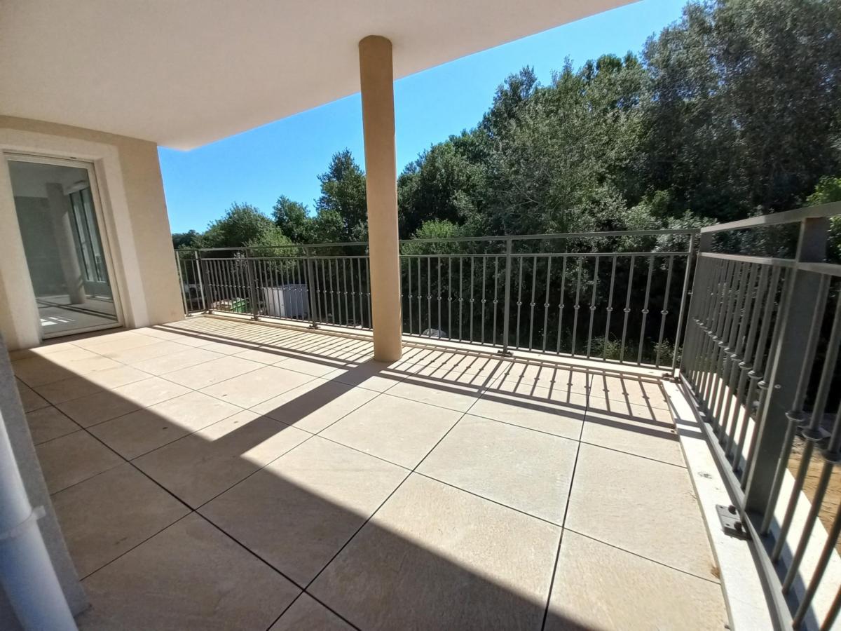 4 pièces - 1er étage - 79m² - 1 311,98 € - Photo #1