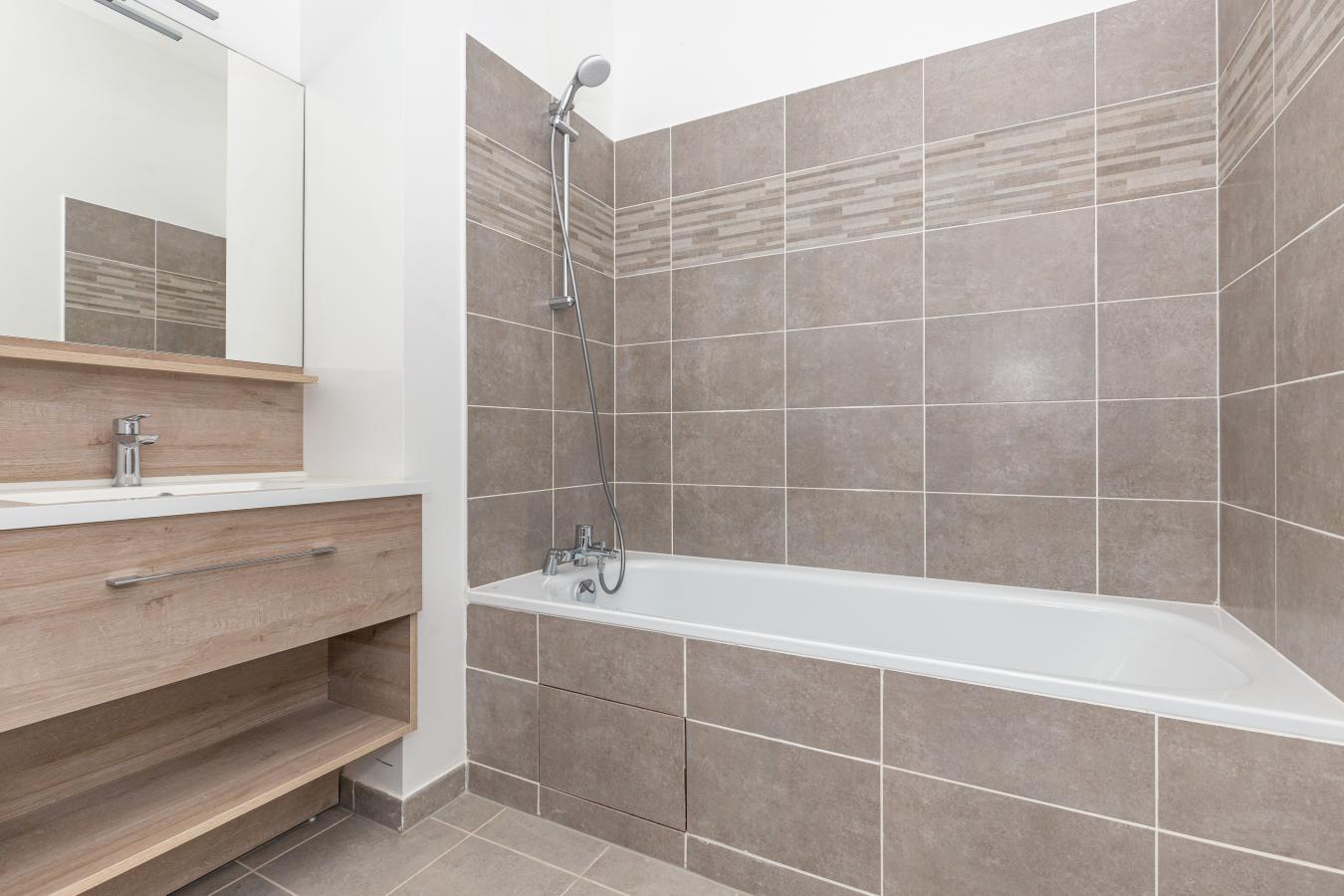 
																																							2 pièces - 
																																						4ème étage - 47m² - 942,66 € - Photo #4