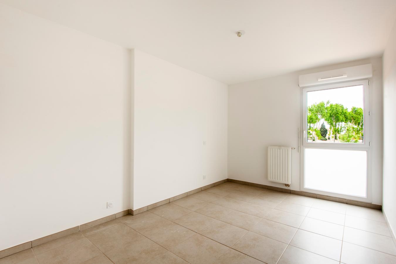
																			2 pièces - 
																		RDC - 50m² - 677,34 € - Photo #2