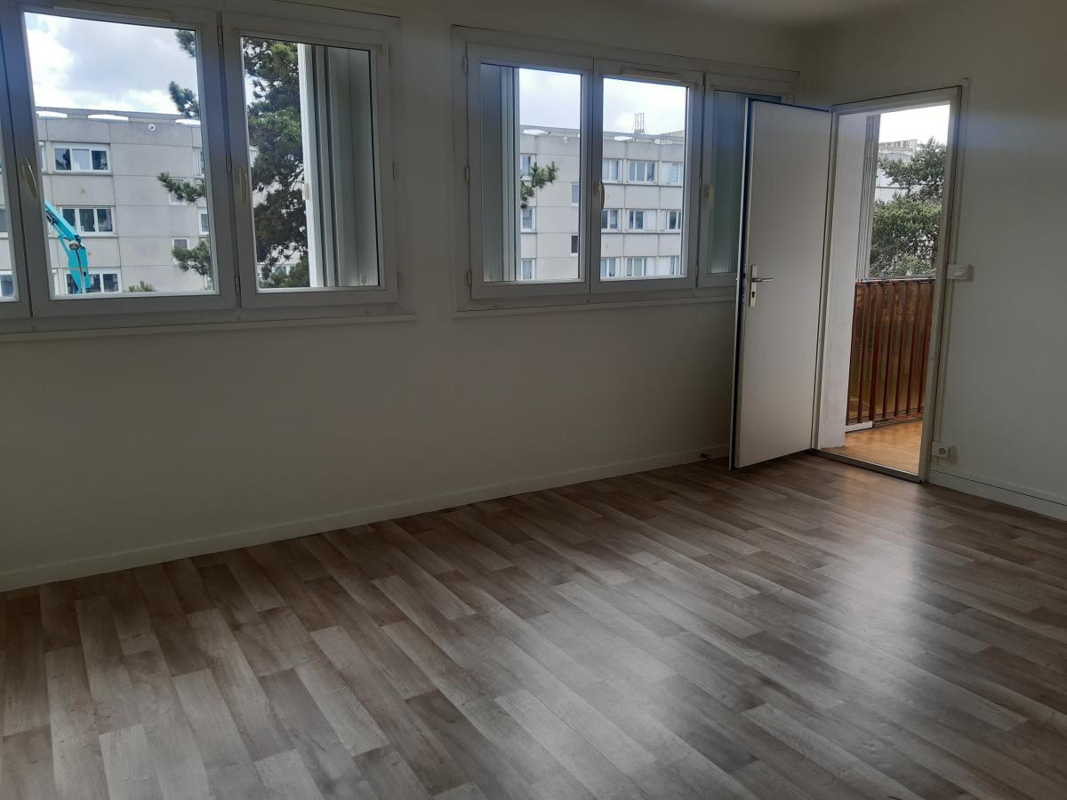 
																			3 pièces - 
																		1er étage - 60m² - 809,55 € - Photo #0
