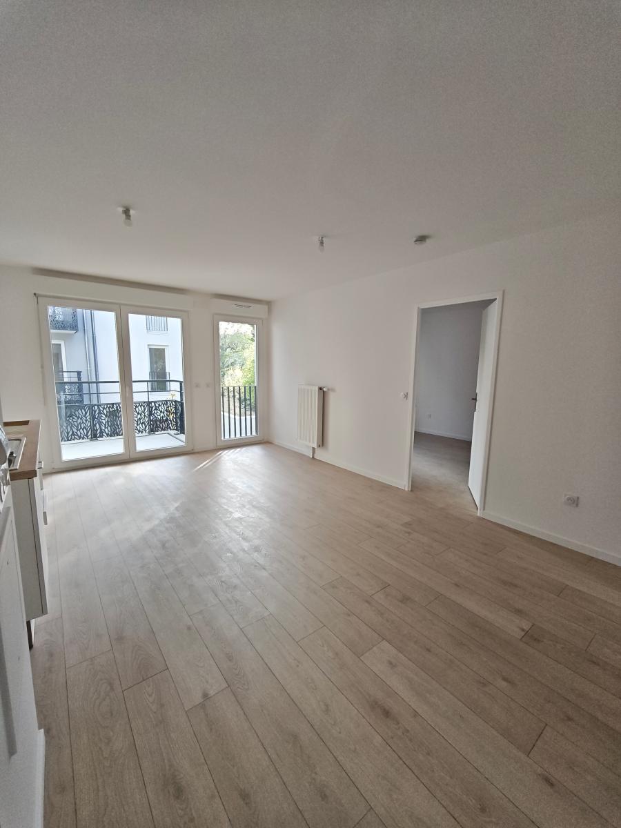 
																																							2 pièces - 
																																						1er étage - 44m² - 1 047,30 € - Photo #4