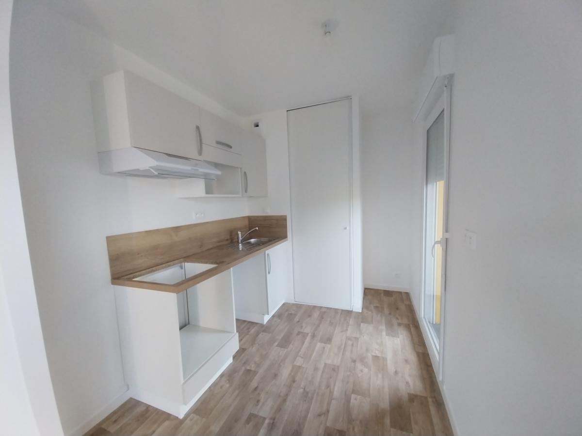 
																																							3 pièces - 
																																						3ème étage - 65m² - 850,03 € - Photo #3