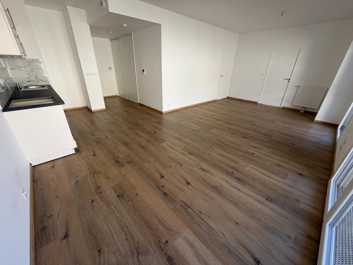 4 pièces - RDC - 83m² - 815,13 € - Photo #1