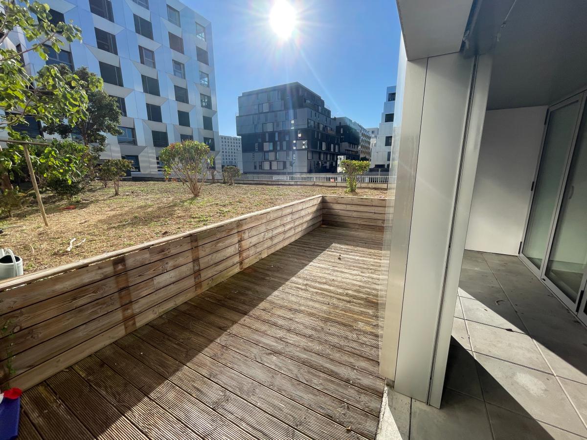 
																			5 pièces - 
																		1er étage - 92m² - 2 343,27 € - Photo #2