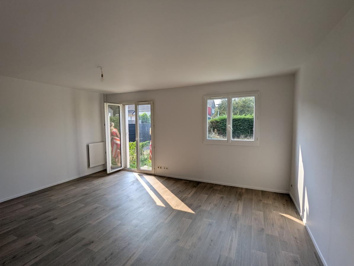 
																			5 pièces - 
																		RDC - 0m² - 139 000 € - Photo #2