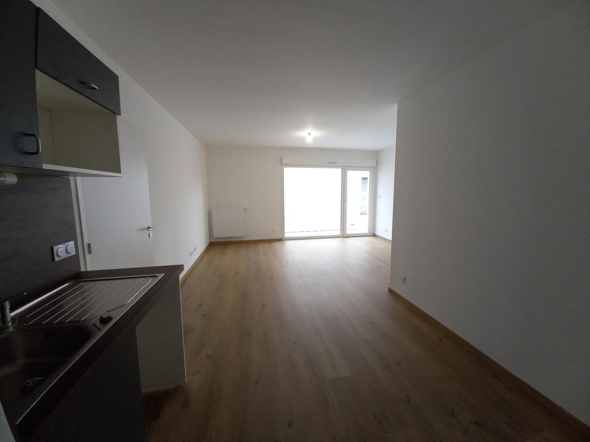 
																																							3 pièces - 
																																						2ème étage - 66m² - 778,87 € - Photo #3