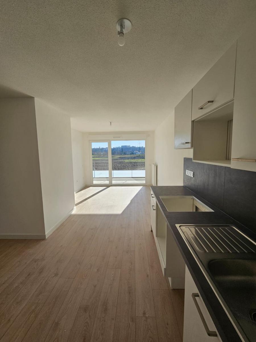 
																			2 pièces - 
																		3ème étage - 45m² - 710,16 € - Photo #3