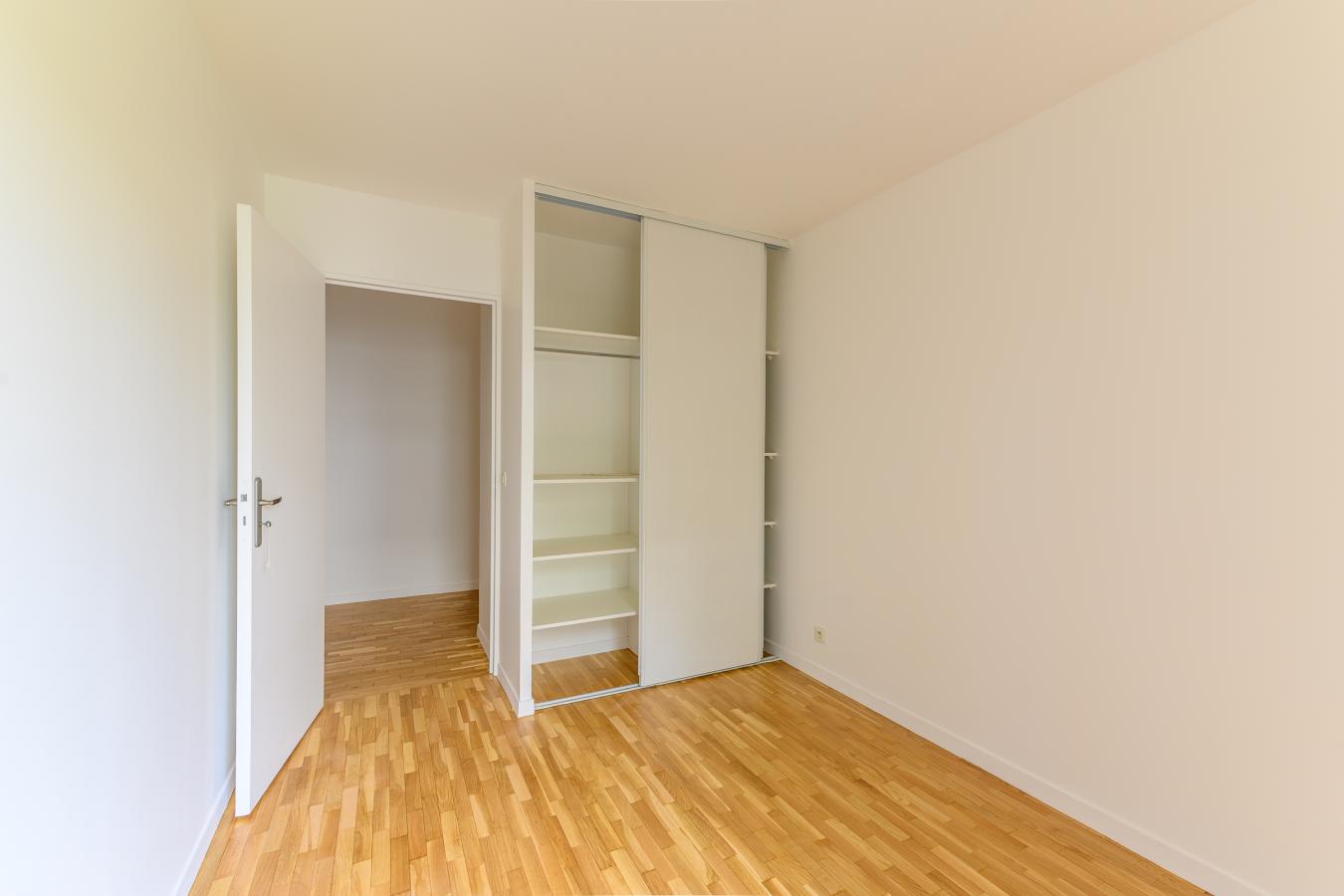 
																																							3 pièces - 
																																						3ème étage - 68m² - 1 560,84 € - Photo #4