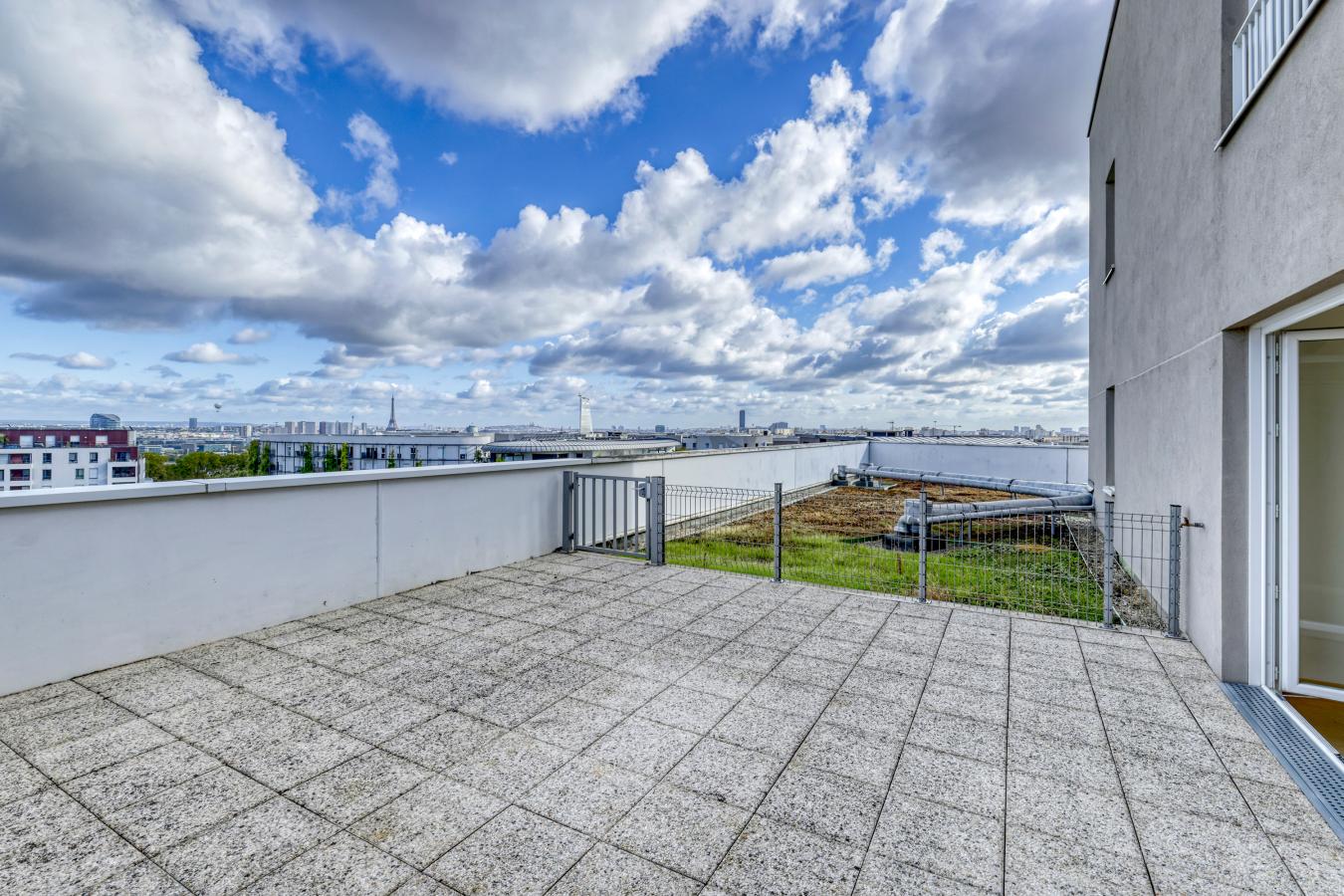 3 pièces - 6ème étage - 70m² - 1 933,78 € - Photo #2