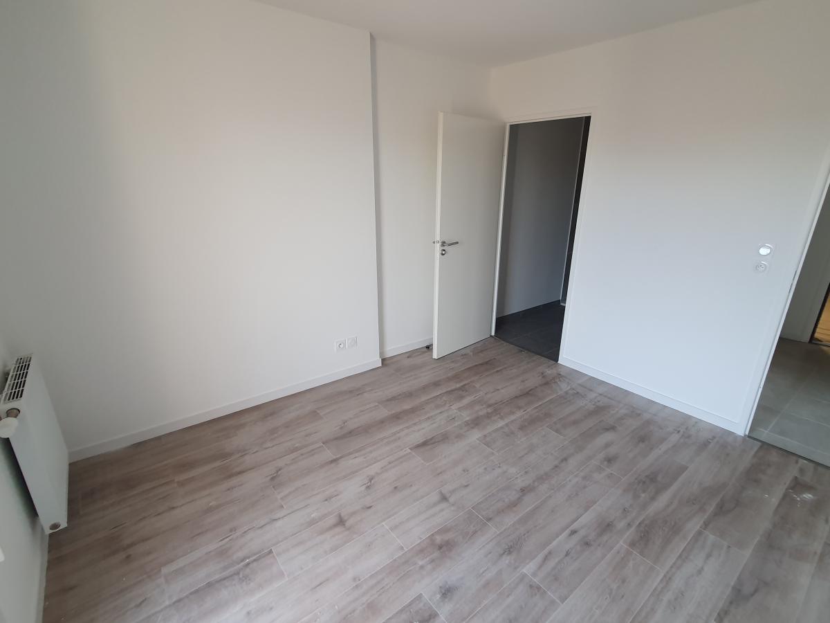 
																																							2 pièces - 
																																						3ème étage - 41m² - 506,73 € - Photo #2