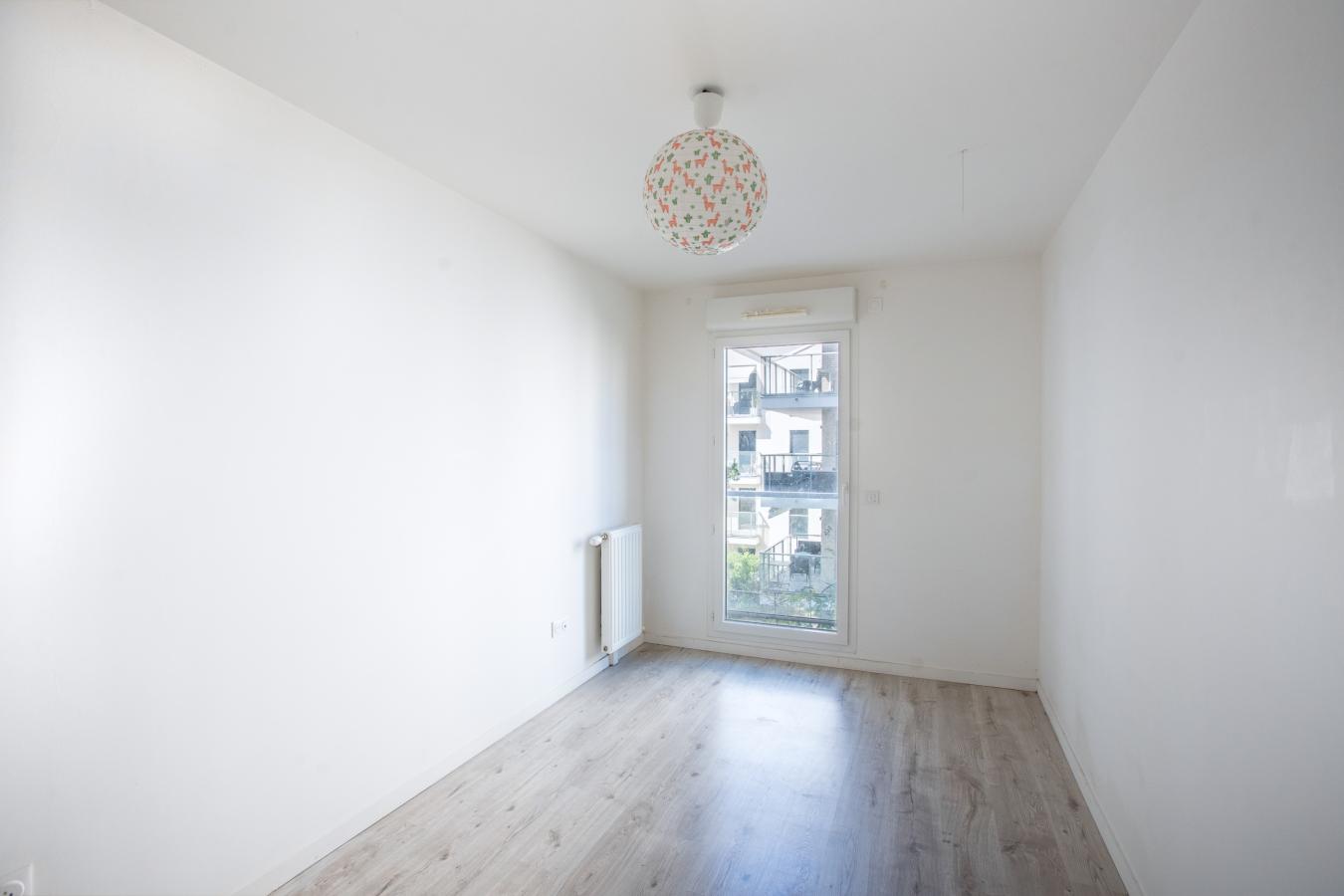 
																																							3 pièces - 
																																						2ème étage - 60m² - 1 426,22 € - Photo #4