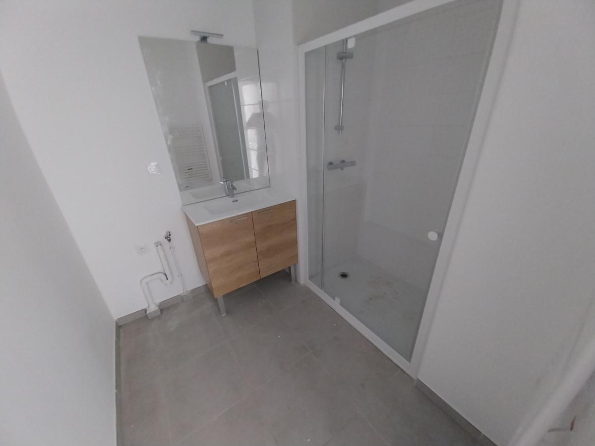 
																																							2 pièces - 
																																						RDC - 45m² - 792,33 € - Photo #6