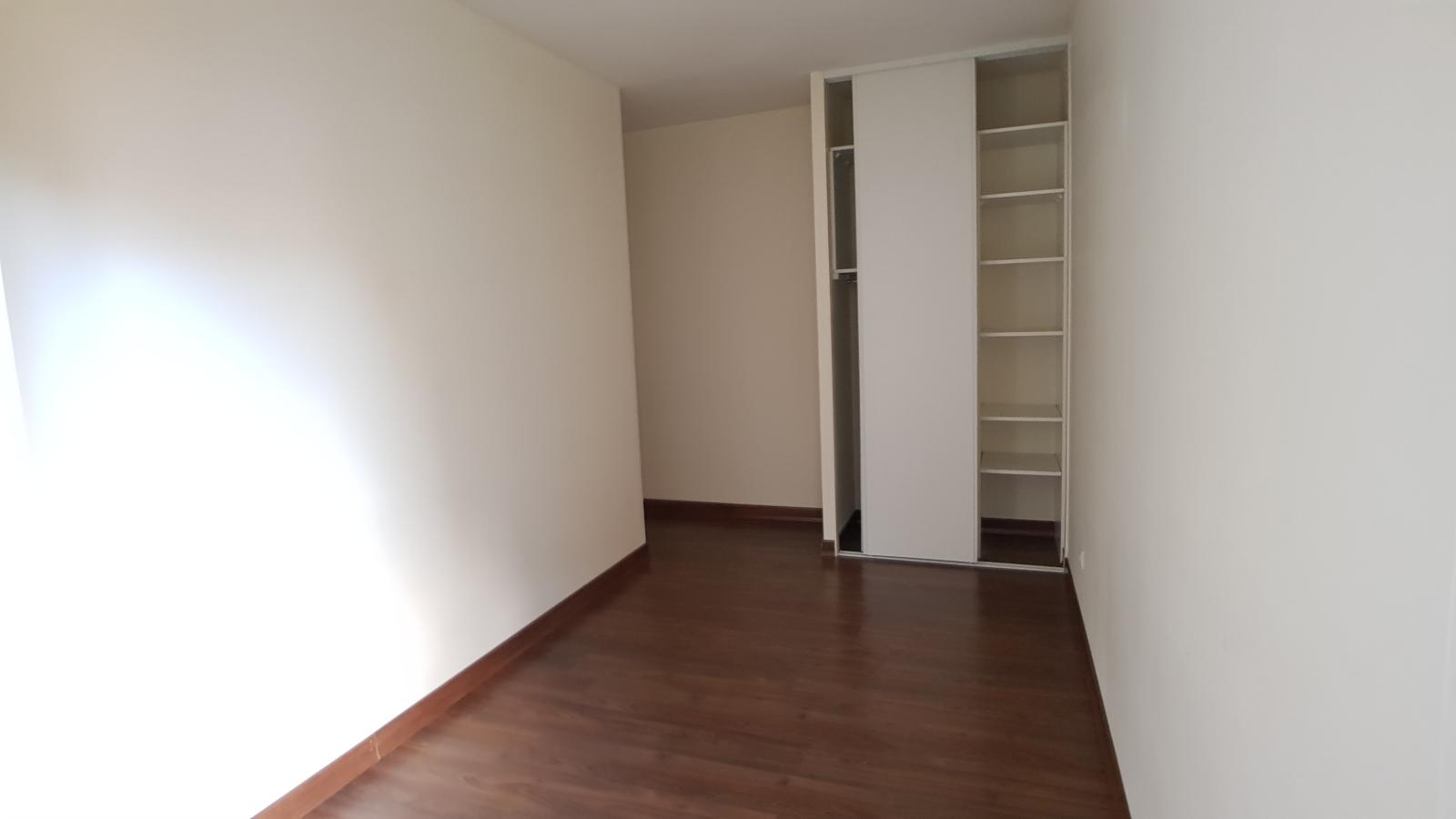 
																			2 pièces - 
																		1er étage - 54m² - 867,47 € - Photo #3