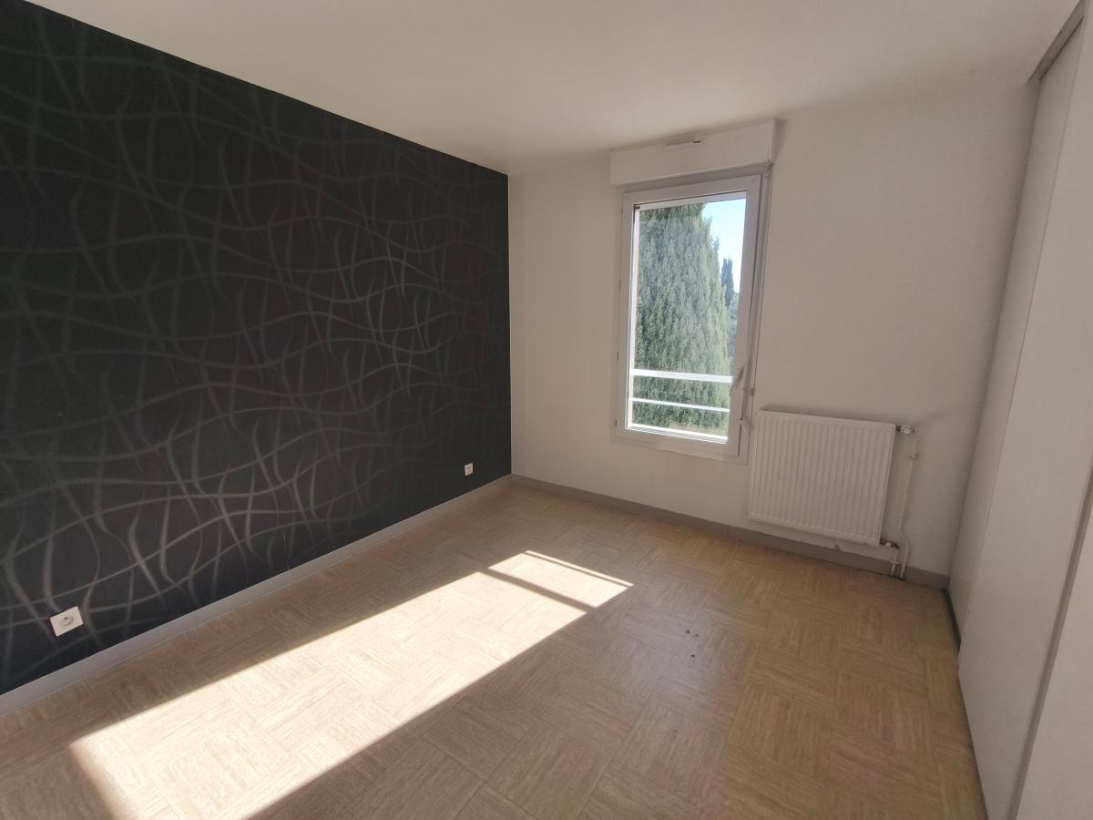 
																																							5 pièces - 
																																						RDC - 0m² - 185 000 € - Photo #7