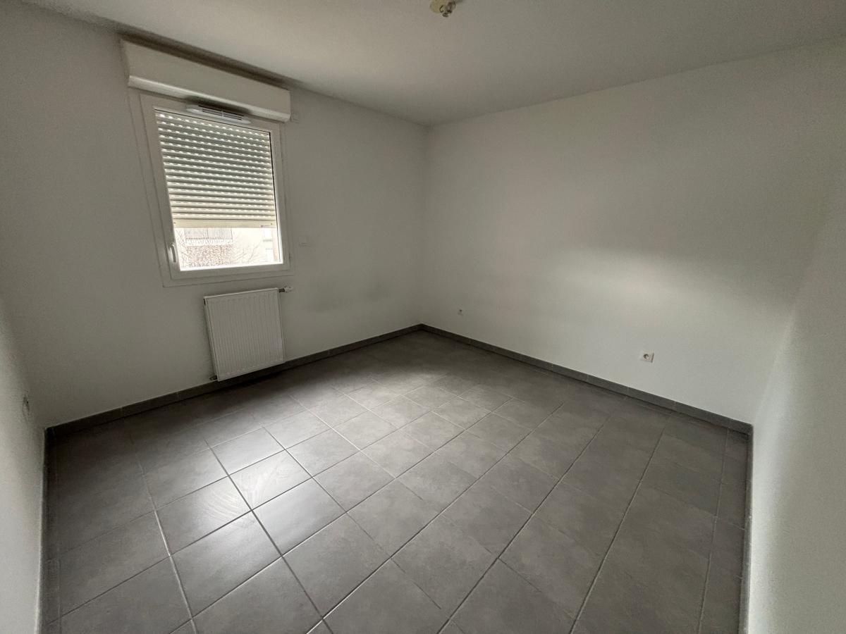 
																																							3 pièces - 
																																						2ème étage - 64m² - 772,14 € - Photo #5