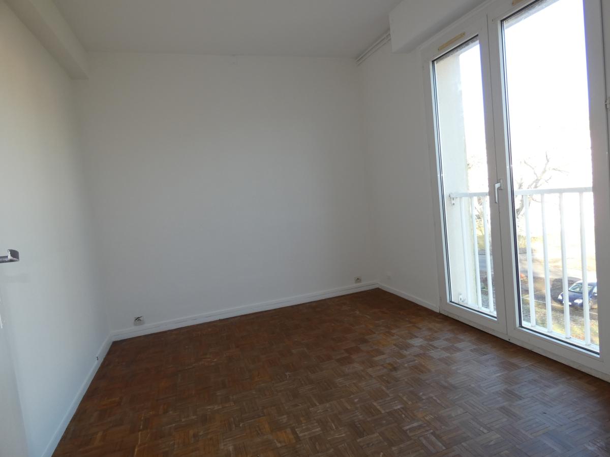 
																																							4 pièces - 
																																						3ème étage - 71m² - 600,33 € - Photo #1