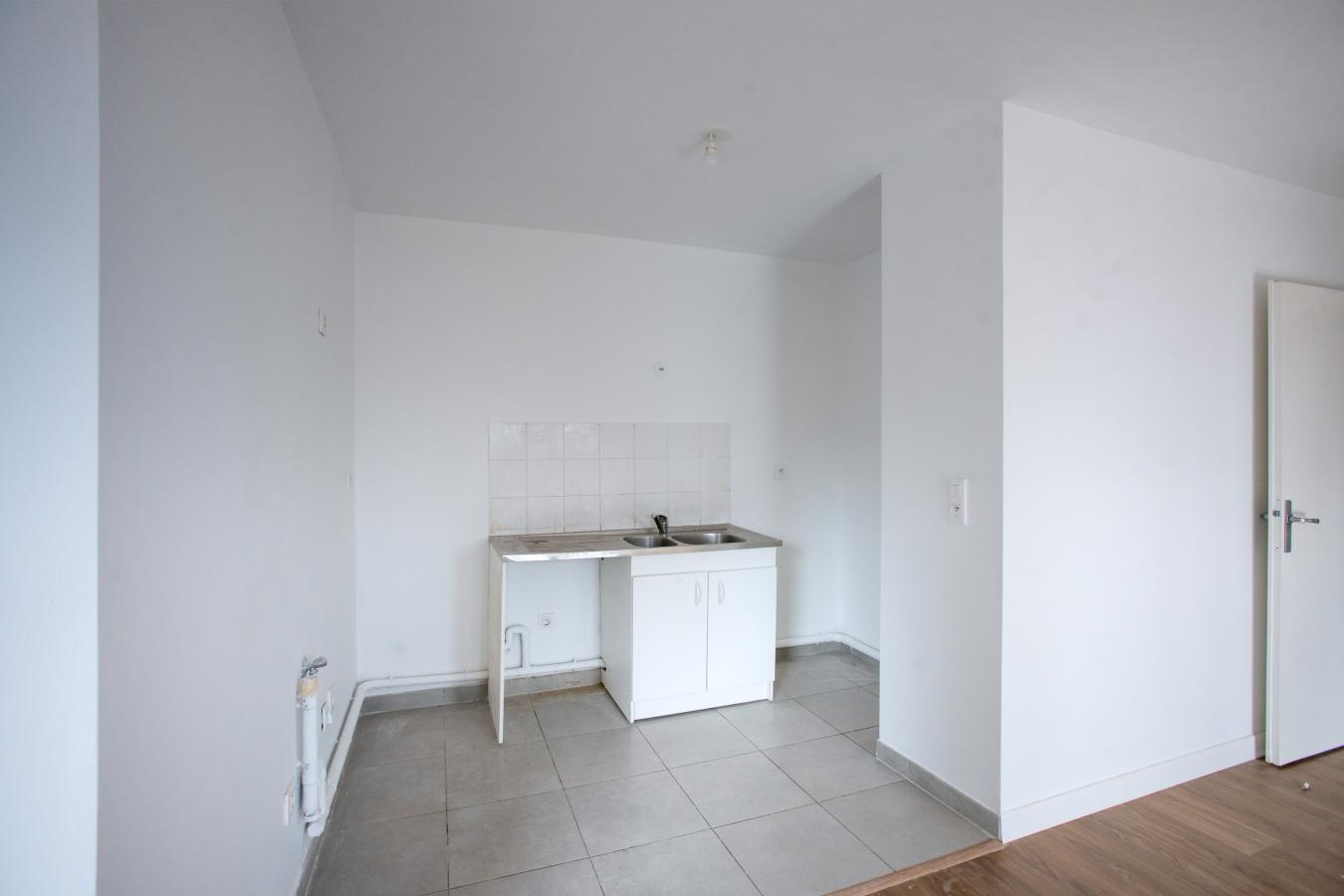 4 pièces - 6ème étage - 74m² - 1 887,34 € - Photo #4