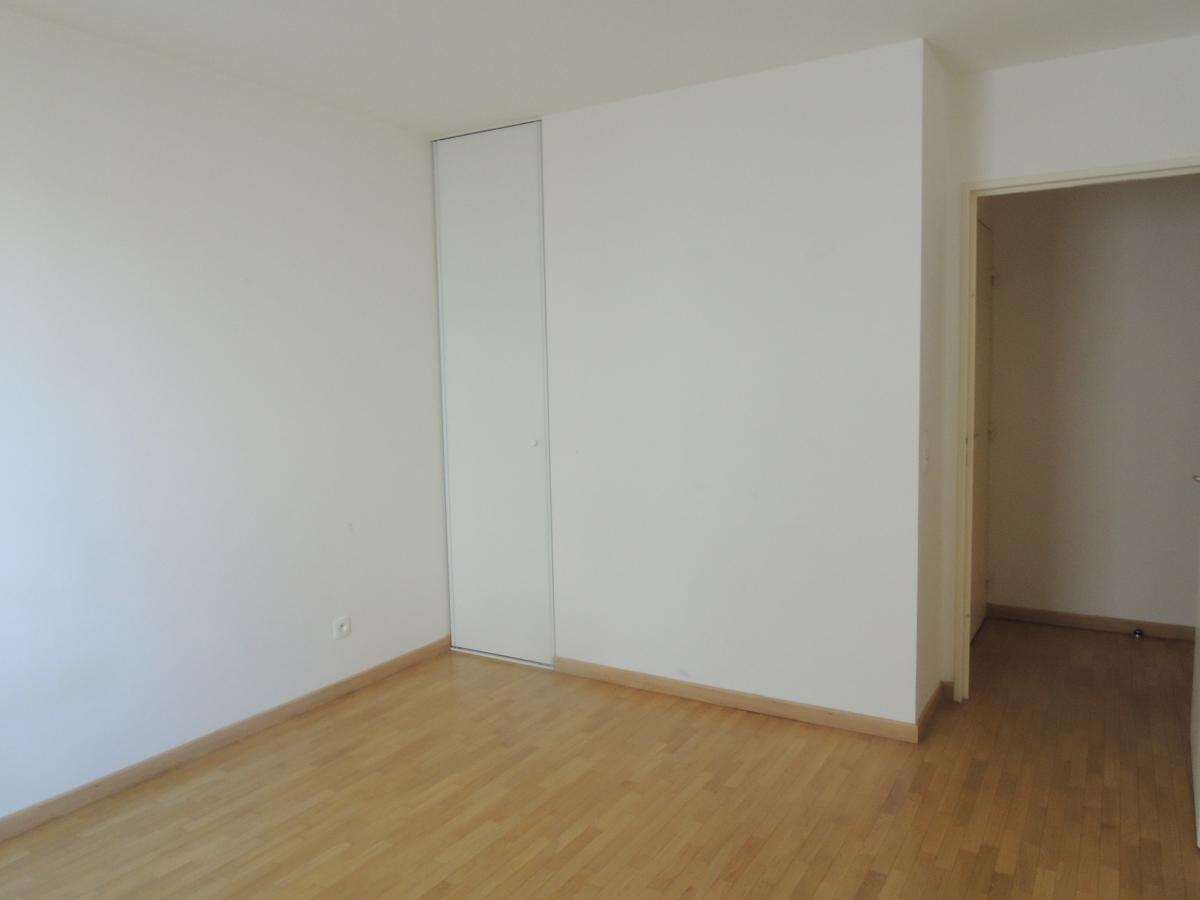 3 pièces - 2ème étage - 64m² - 1 741,93 € - Photo #5