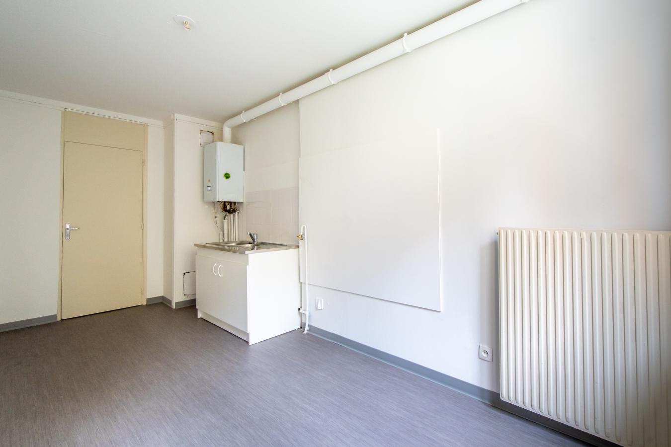 4 pièces - 4ème étage - 94m² - 196 000 € - Photo #7