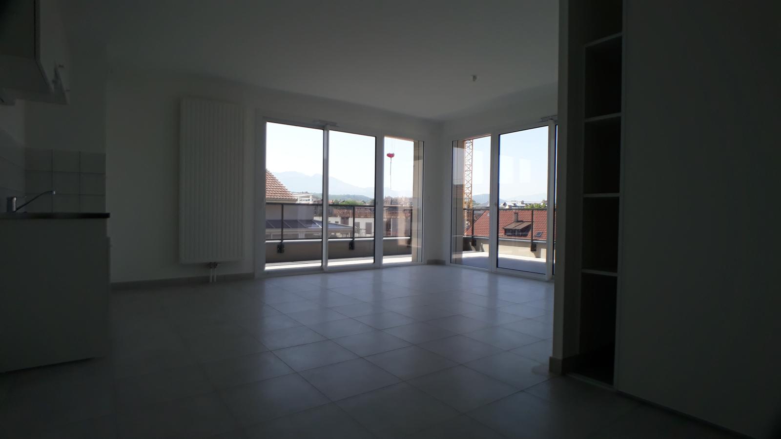 
																																							3 pièces - 
																																						3ème étage - 65m² - 955,74 € - Photo #2