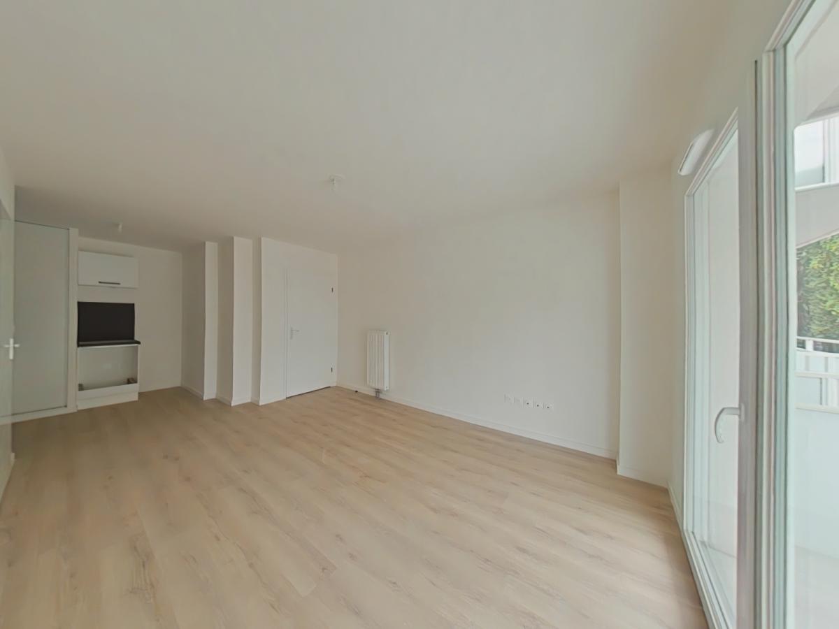 2 pièces - 2ème étage - 44m² - 629,31 € - Photo #2