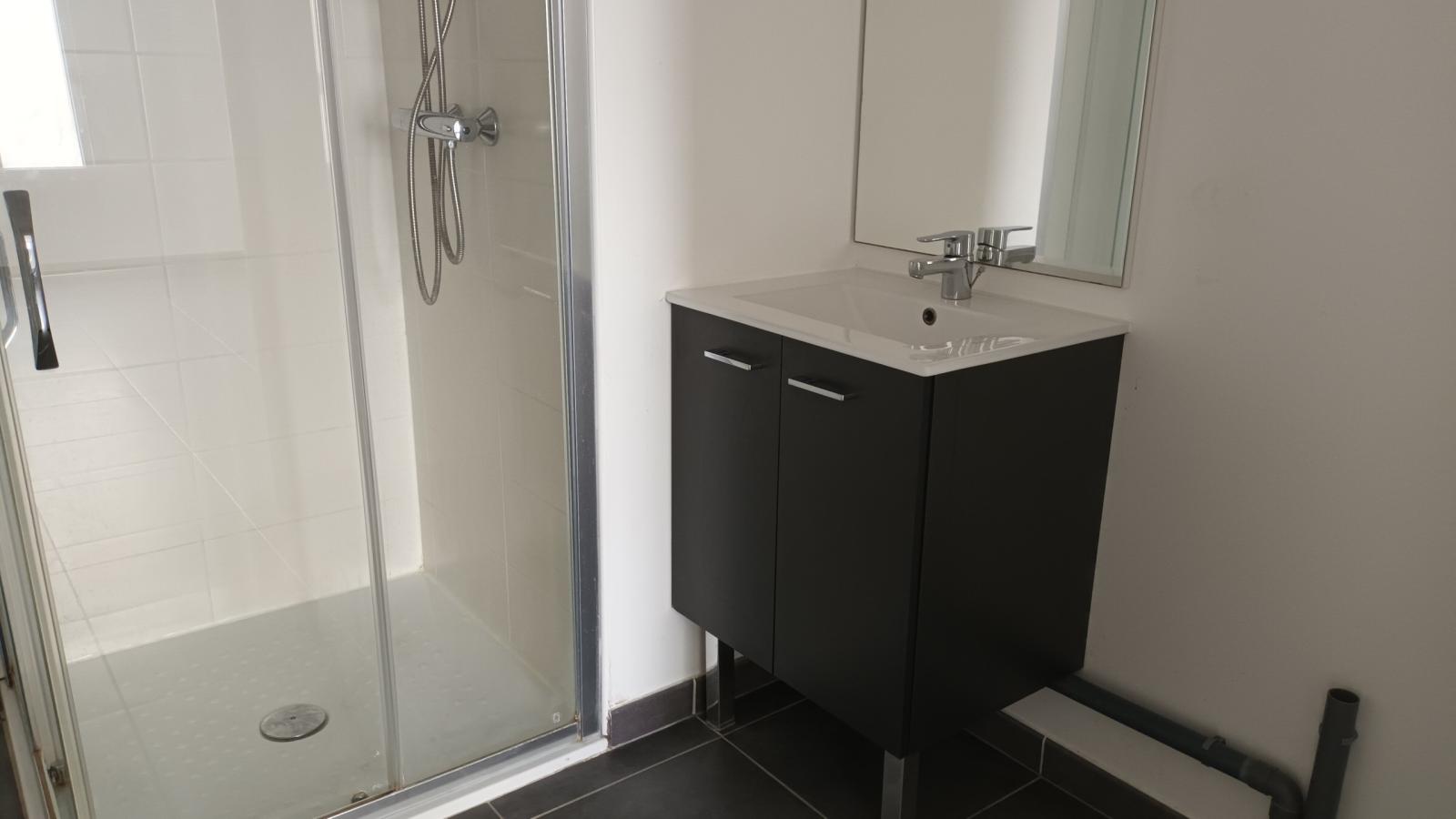 2 pièces - 1er étage - 44m² - 866,91 € - Photo #3