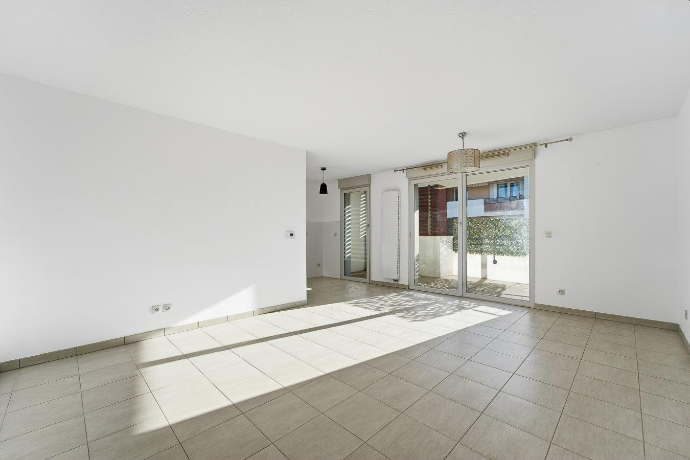 
																			3 pièces - 
																		3ème étage - 71m² - 237 800 € - Photo #2