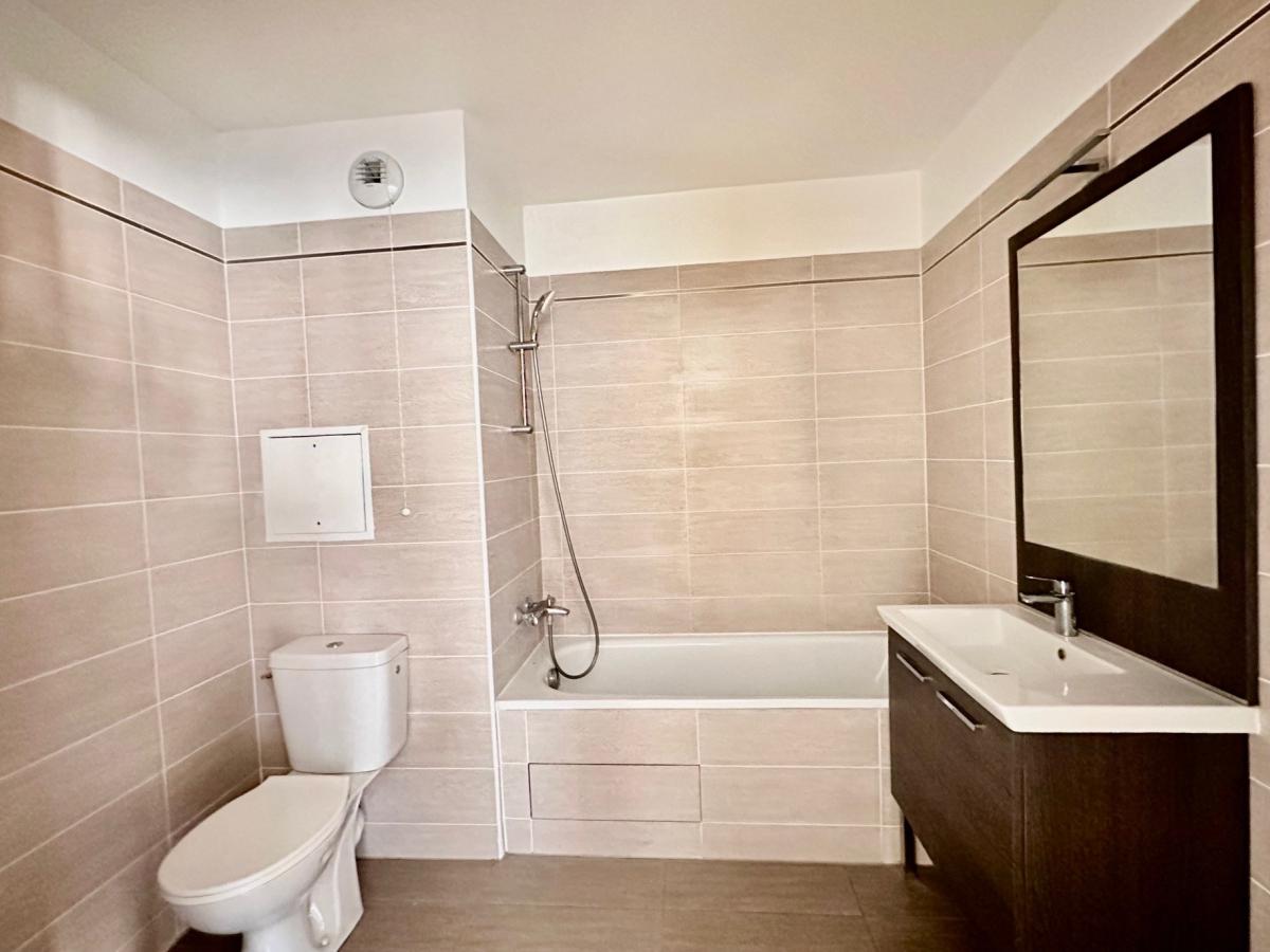 
																			2 pièces - 
																		RDC - 40m² - 940,33 € - Photo #7