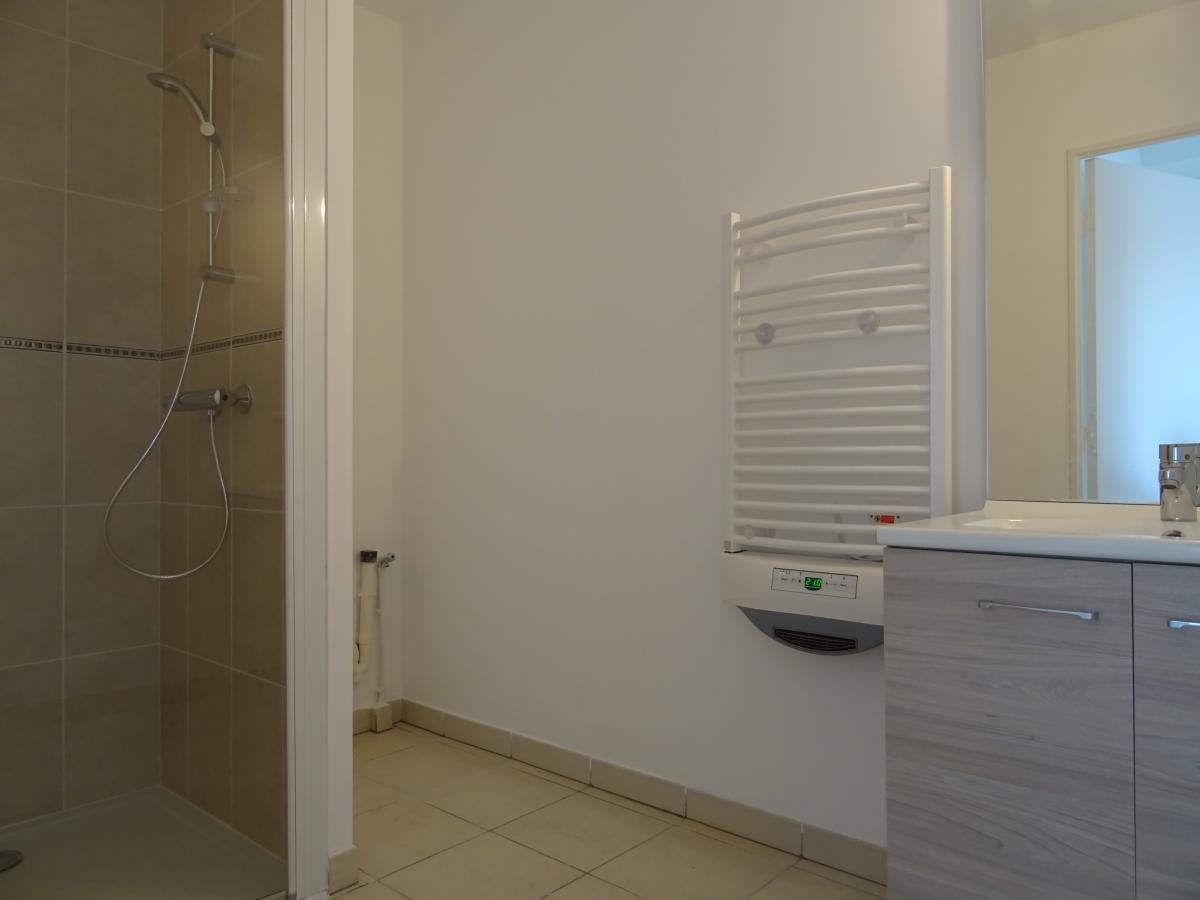 
																																							3 pièces - 
																																						4ème étage - 66m² - 1 116,74 € - Photo #3