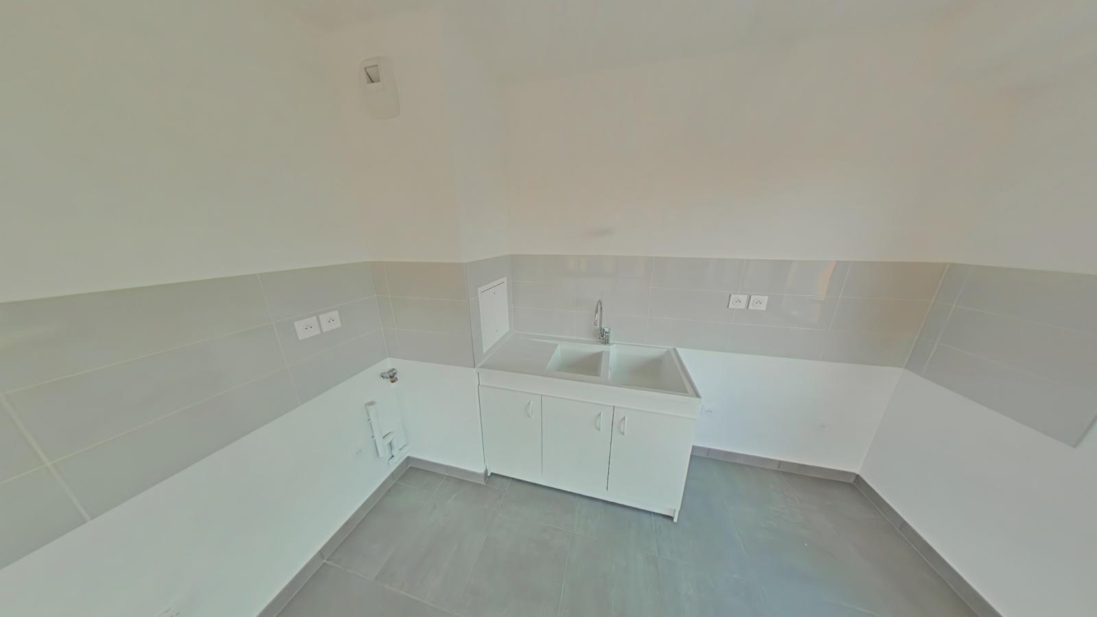 
																			4 pièces - 
																		3ème étage - 79m² - 1 635,19 € - Photo #3