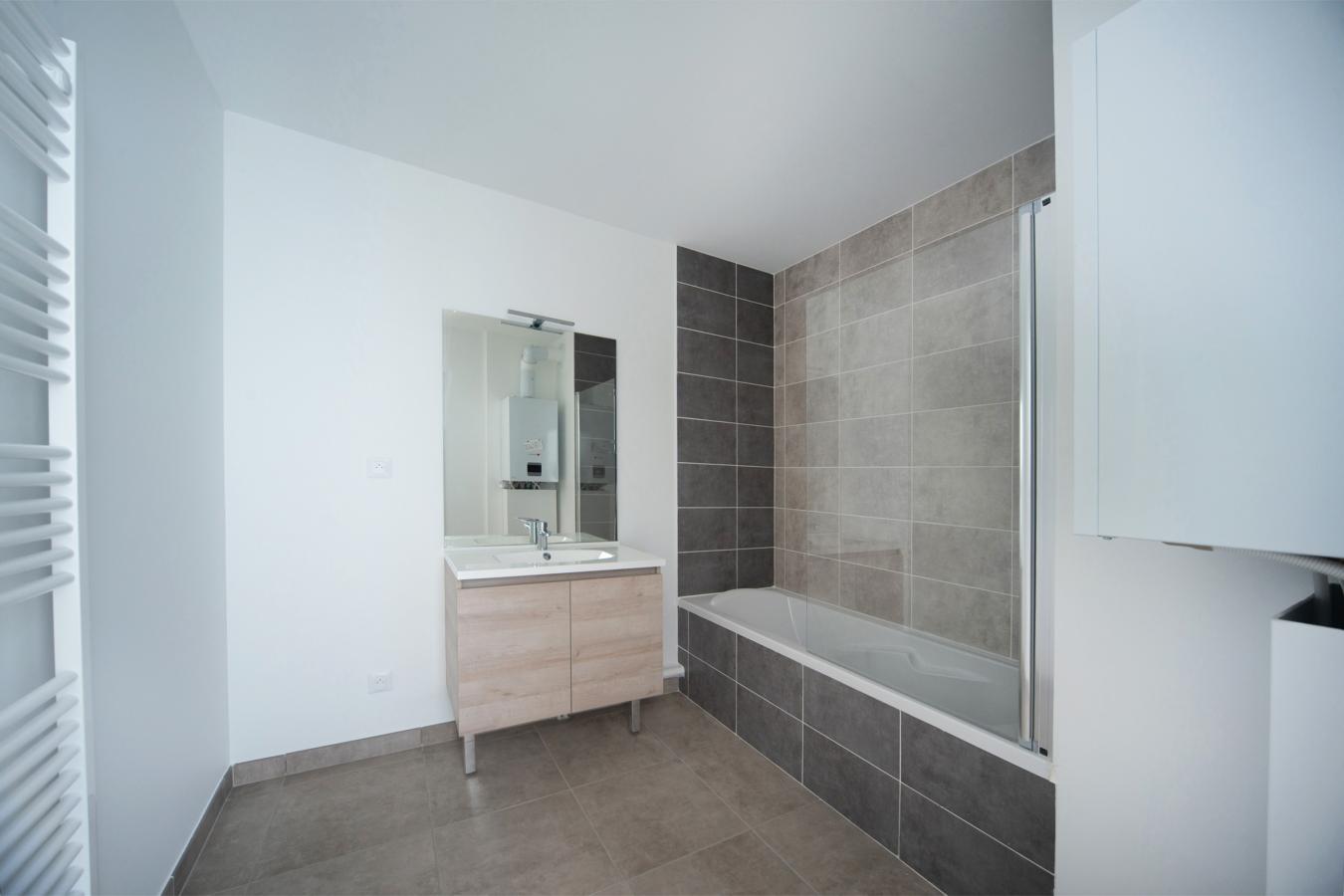 
																			3 pièces - 
																		2ème étage - 63m² - 788,43 € - Photo #3