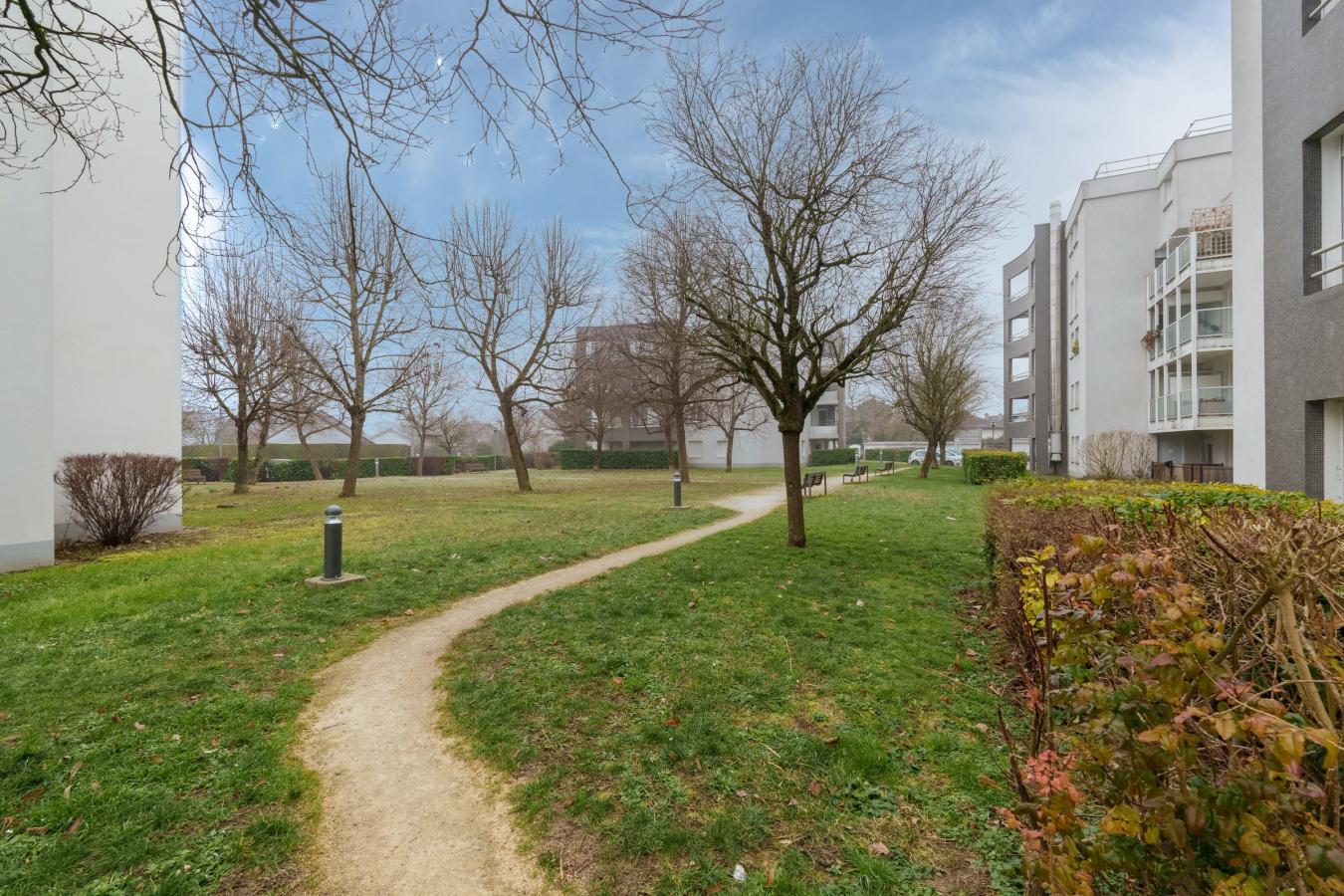 4 pièces - 4ème étage - 83m² - 890,45 € - Photo #0
