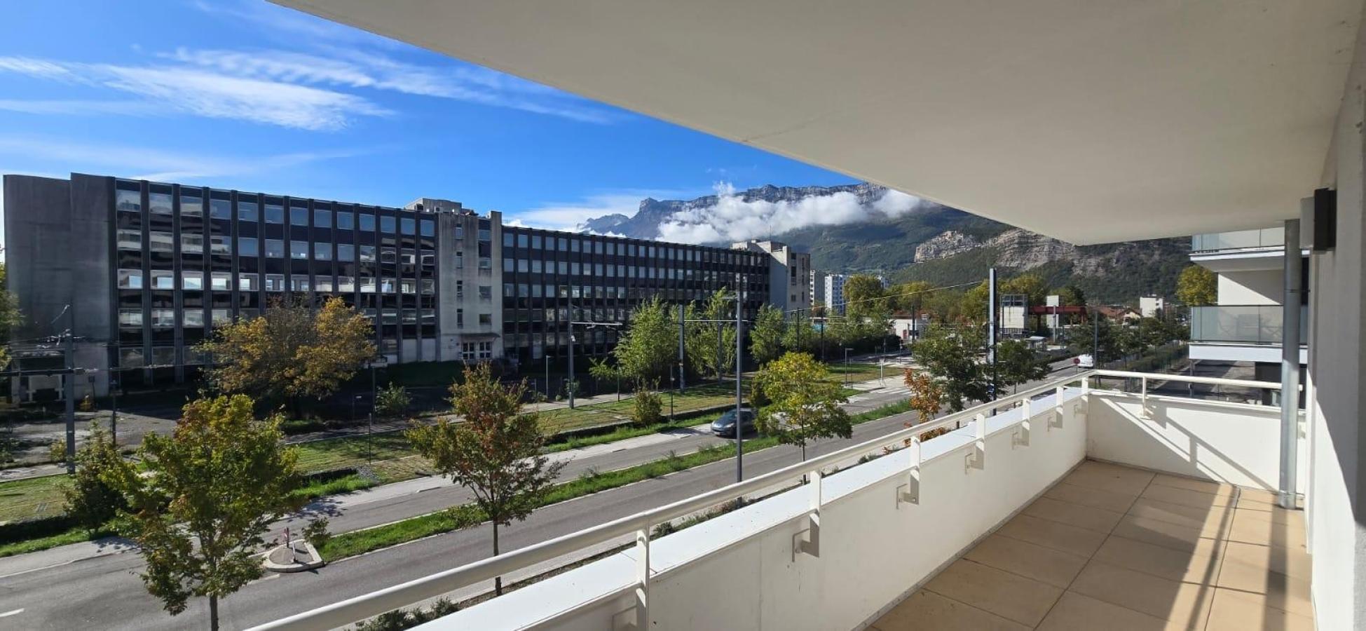 4 pièces - 2ème étage - 83m² - 1 156,83 € - Photo #1