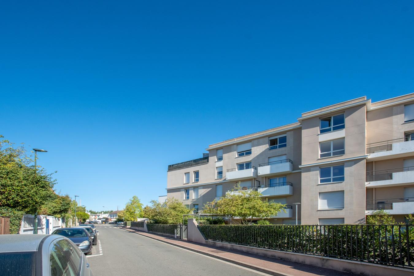 4 pièces - 2ème étage - 72m² - 1 407,53 € - Photo #0