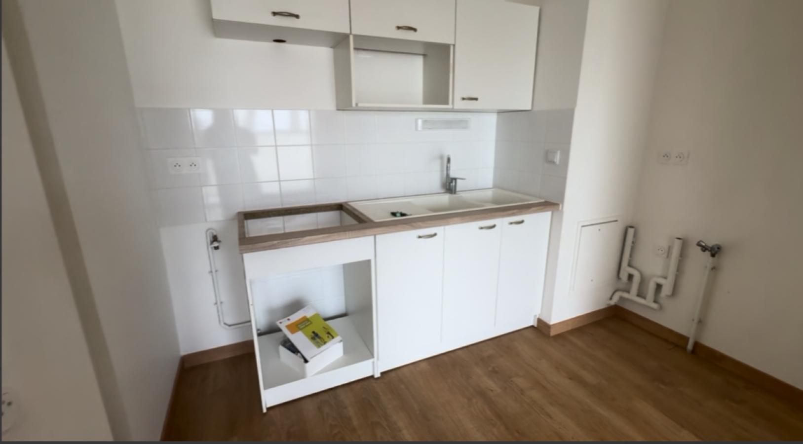 2 pièces - 1er étage - 46m² - 620,00 € - Photo #0