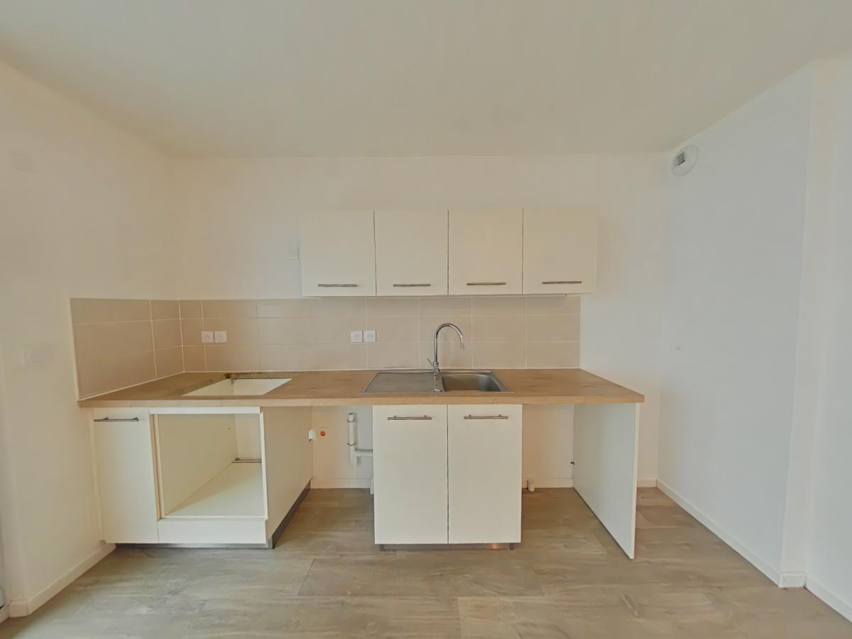 
																																							3 pièces - 
																																						3ème étage - 63m² - 861,18 € - Photo #3