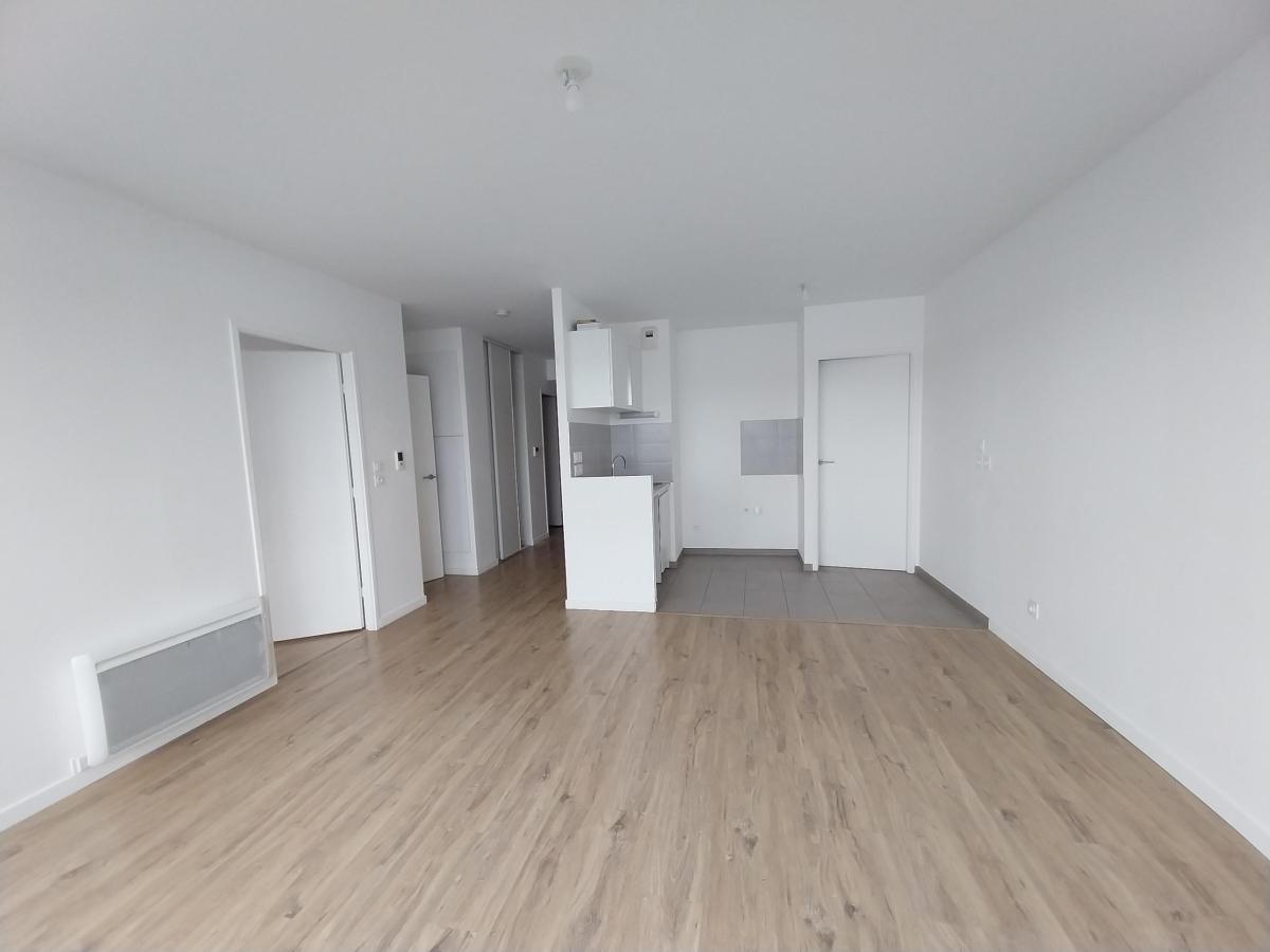 1 pièce - 2ème étage - 37m² - 576,80 € - Photo #2