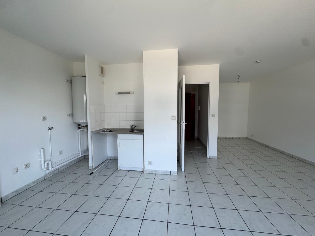 
																																							1 pièce - 
																																						1er étage - 34m² - 95 000 € - Photo #1