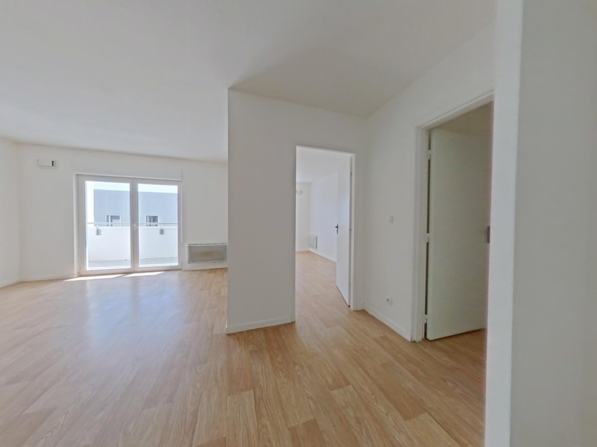 
																																							3 pièces - 
																																						3ème étage - 68m² - 763,64 € - Photo #1