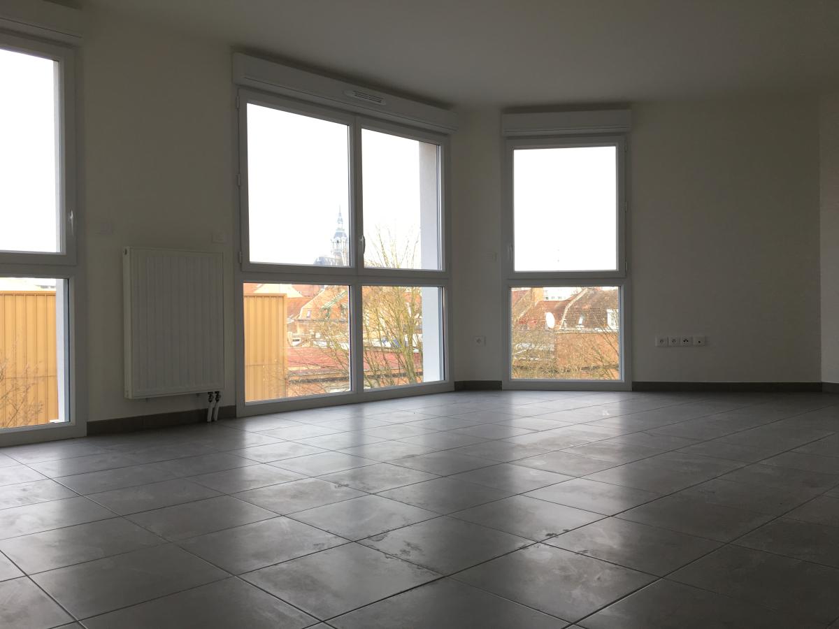 
																																							3 pièces - 
																																						2ème étage - 70m² - 912,64 € - Photo #2
