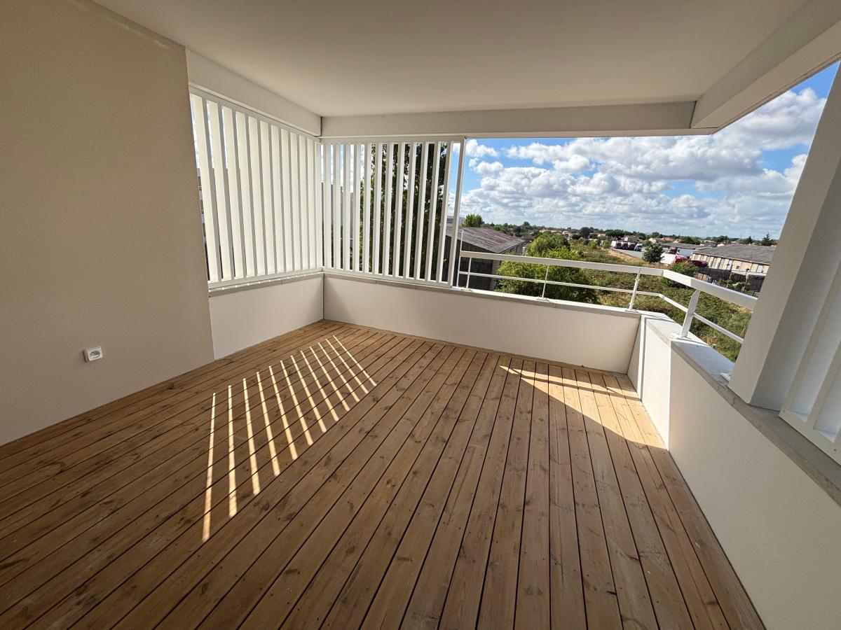 
																			3 pièces - 
																		2ème étage - 62m² - 718,50 € - Photo #1