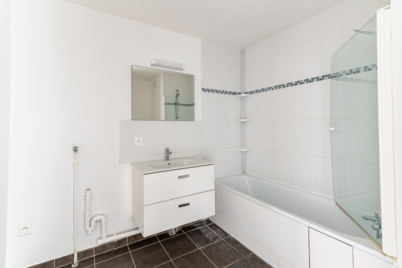 3 pièces - 2ème étage - 56m² - 902,23 € - Photo #3