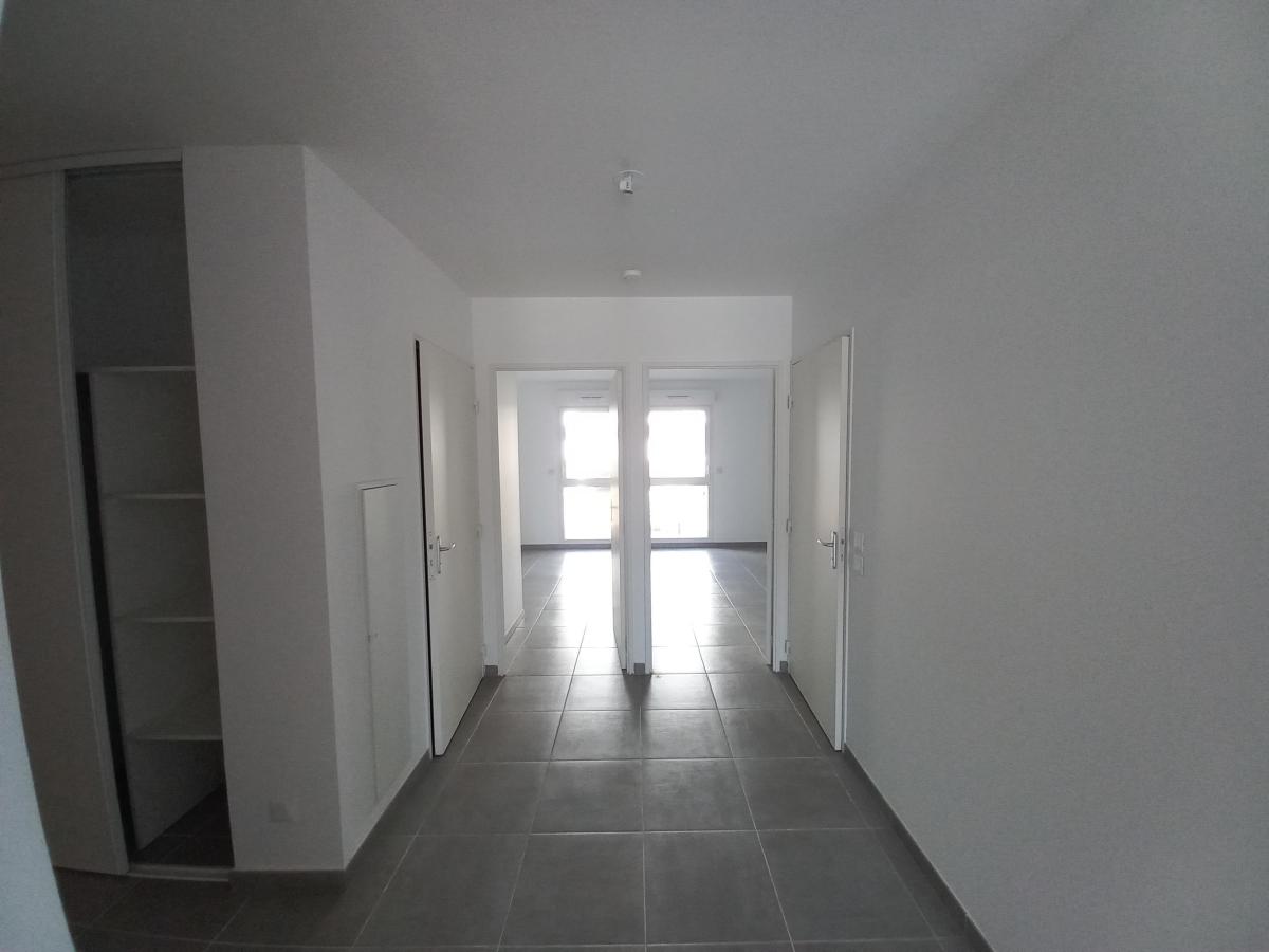 3 pièces - 1er étage - 65m² - 1 152,10 € - Photo #6